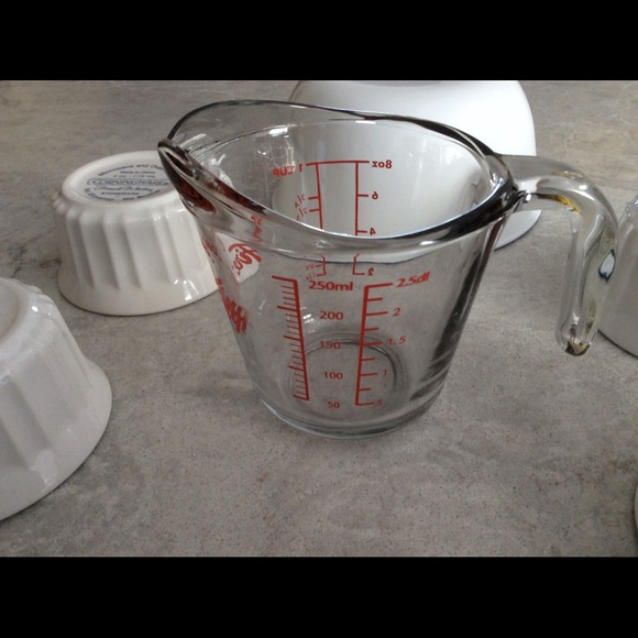 Corningware Ramikins, Fire King, Corelli Bowl (v) - Picture 4 of 5